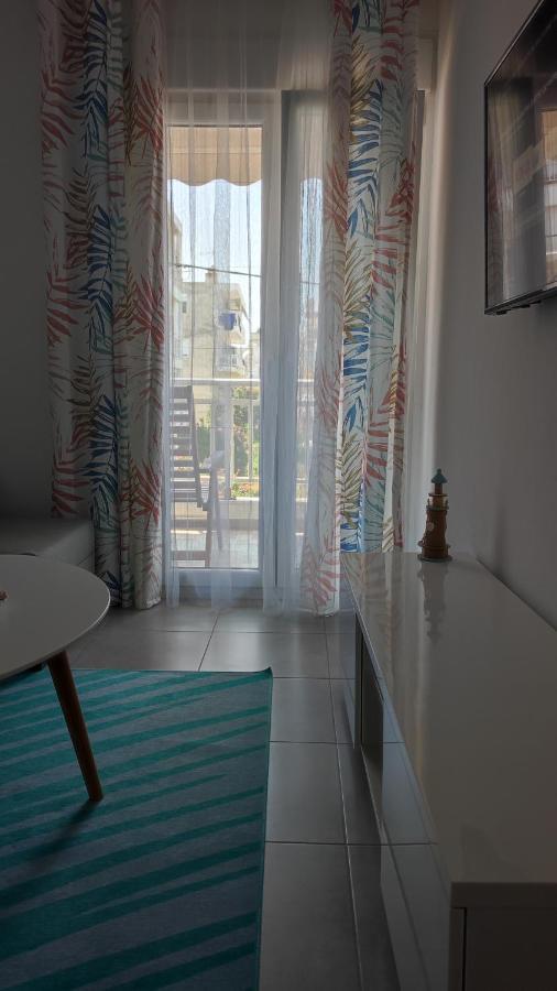 Sea Pleasure Apartment II Peraía Eksteriør billede